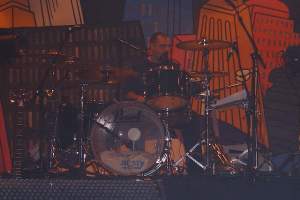 Des on drums